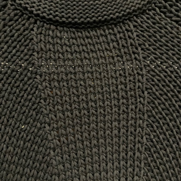 The Reset - R Label- The Breezy Size small - Picture 4 of 9